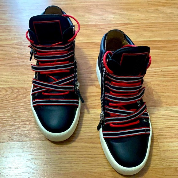 Authentic Giuseppe Size 41 pristine condition - Picture 1 of 6